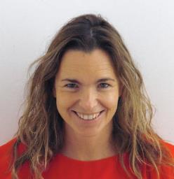 Prof  Lucilia Domingues